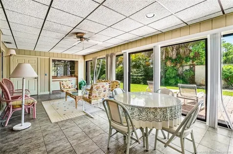 2918 SE Fairway W Stuart FL 34997