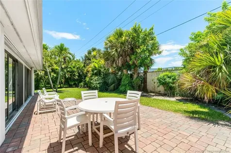 2918 SE Fairway W Stuart FL 34997