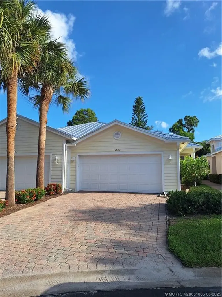 1589 SE Tidewater Place Stuart FL 34997