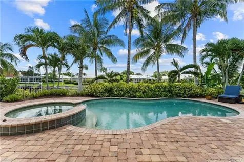 3192 SE Fairway West Stuart FL 34997