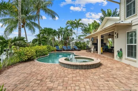 3192 SE Fairway West Stuart FL 34997
