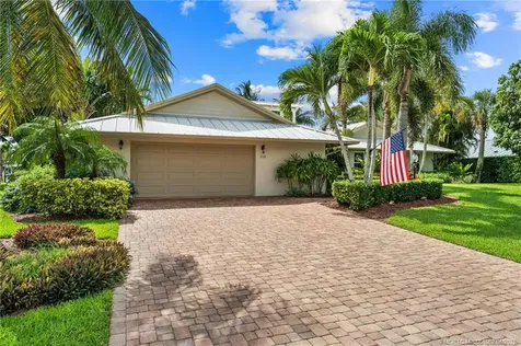 3192 SE Fairway West Stuart FL 34997