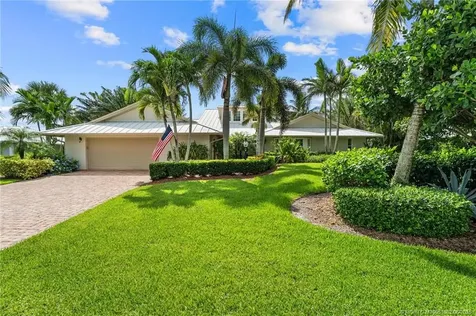 3192 SE Fairway West Stuart FL 34997