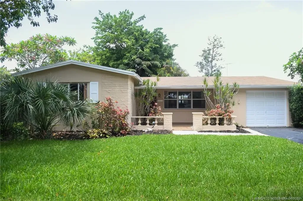 8964 SW 53rd Street Cooper City FL 33328