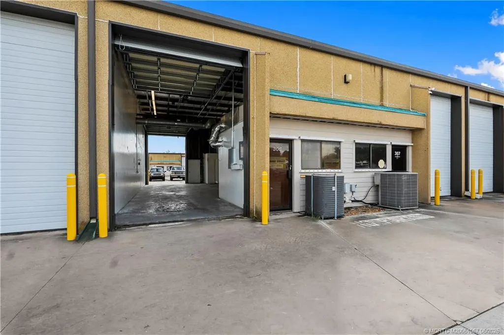 1501 SE Decker Avenue Stuart FL 34994