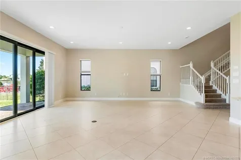 569 SE Fascino Circle Port St Lucie FL 34984