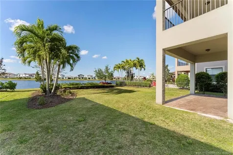 569 SE Fascino Circle Port St Lucie FL 34984