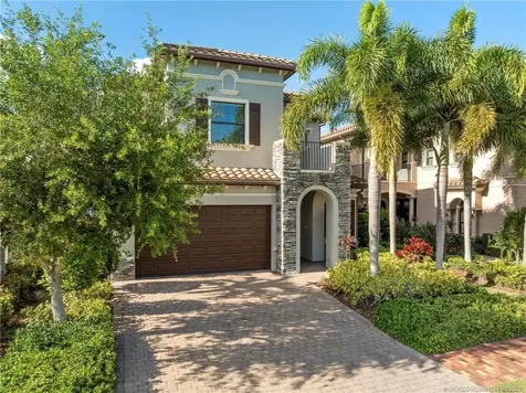 569 SE Fascino Circle Port St Lucie FL 34984