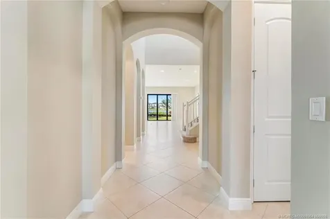 569 SE Fascino Circle Port St Lucie FL 34984