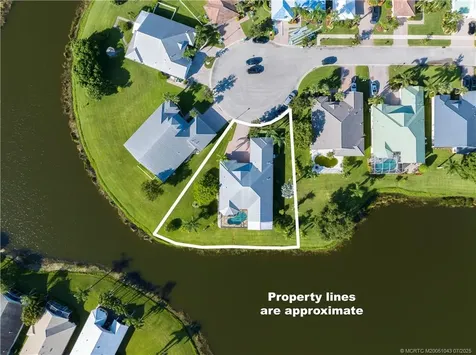 114 NW Rockbridge Court Port St Lucie FL 34986
