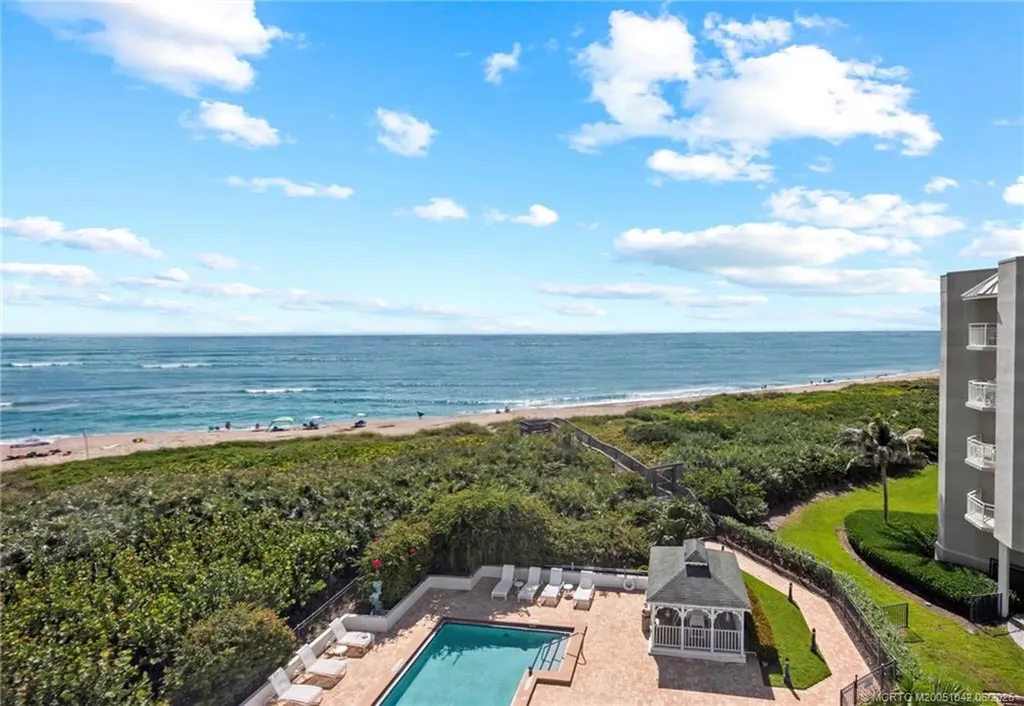 669 NE Plantation Road Stuart FL 34996