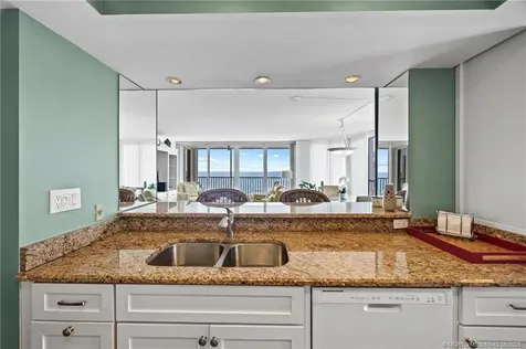 669 NE Plantation Road Stuart FL 34996