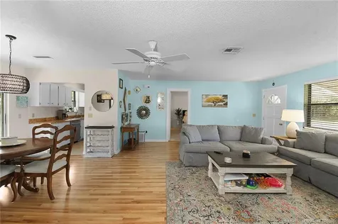 4556 SE Beckett Avenue Stuart FL 34997