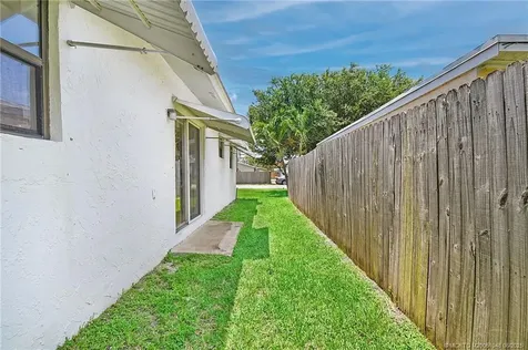 4556 SE Beckett Avenue Stuart FL 34997