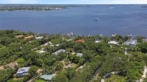 00 Wendy Lane Sewalls Point FL 34996