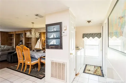 6897 SE Delegate Street Hobe Sound FL 33455