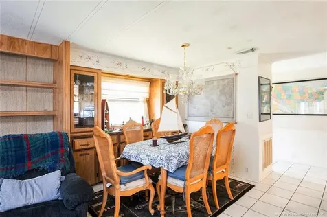 6897 SE Delegate Street Hobe Sound FL 33455