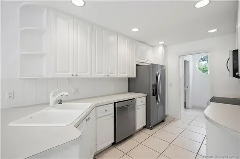 110 Santa Barbara Way Palm Beach Gardens FL 33410