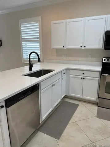 6046 SE Split Oak Trail Hobe Sound FL 33455