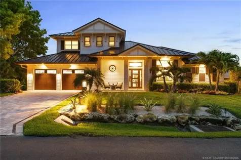 9335 SE Delafield Street Hobe Sound FL 33455