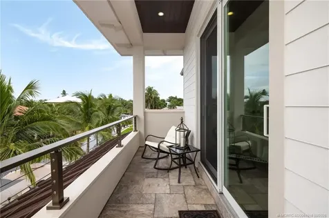 9335 SE Delafield Street Hobe Sound FL 33455