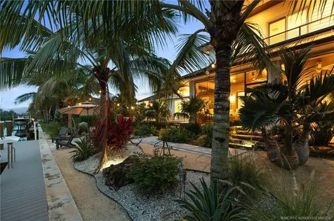 9335 SE Delafield Street Hobe Sound FL 33455