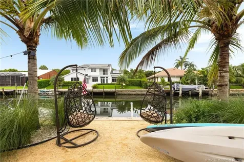 9335 SE Delafield Street Hobe Sound FL 33455