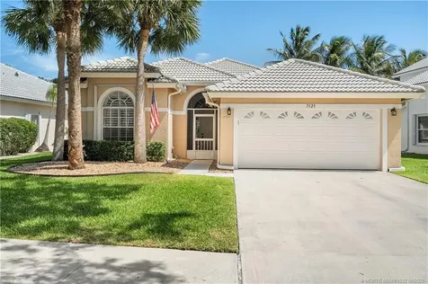 7325 SE Seagate Lane Stuart FL 34997