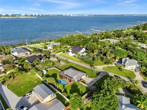 12742 Refuge Lane Jensen Beach FL 34957