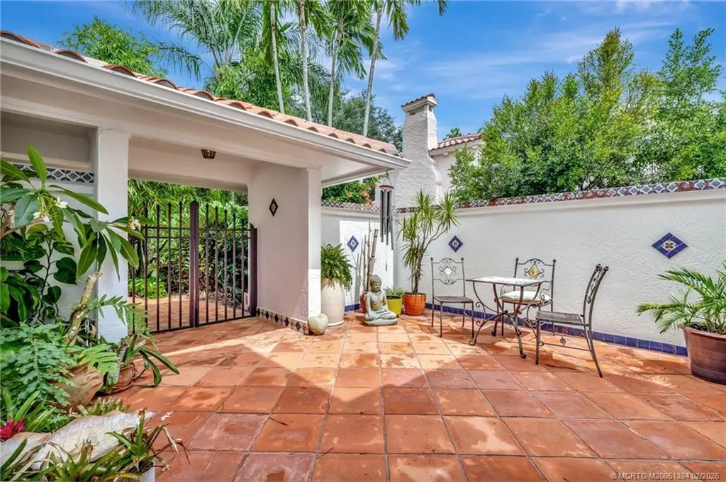 221 SE Coconut Avenue Stuart FL 34996