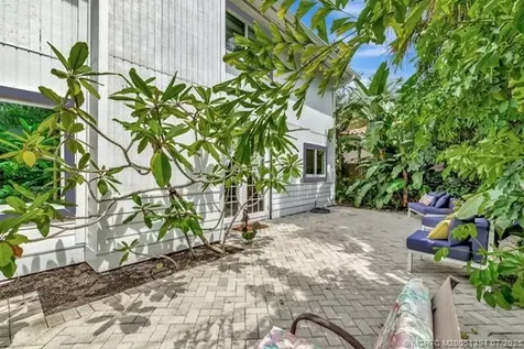 221 SE Coconut Avenue Stuart FL 34996