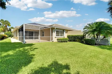 1260 NW Bentley Circle Port St Lucie FL 34986