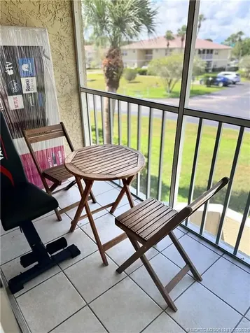 1537 SE Royal Green Circle Port St Lucie FL 34952