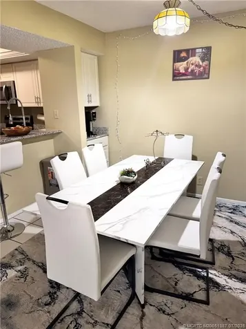 1537 SE Royal Green Circle Port St Lucie FL 34952