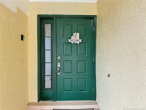 2082 SE Pyramid Road Port St Lucie FL 34952