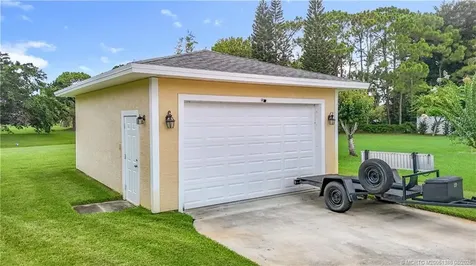 2082 SE Pyramid Road Port St Lucie FL 34952