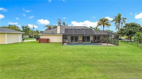 2082 SE Pyramid Road Port St Lucie FL 34952