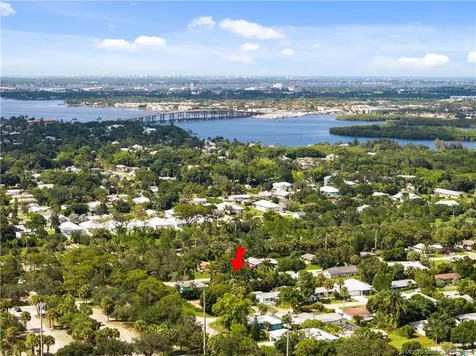 1048 SW 36th Terrace Palm City FL 34990
