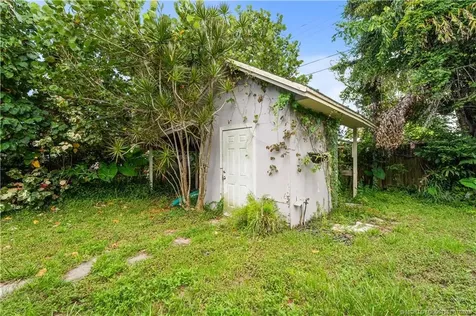 1048 SW 36th Terrace Palm City FL 34990