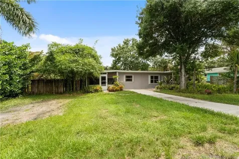 1048 SW 36th Terrace Palm City FL 34990