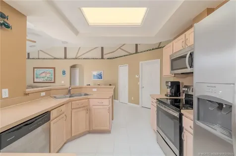 533 SW Kaabe Avenue Port St Lucie FL 34953