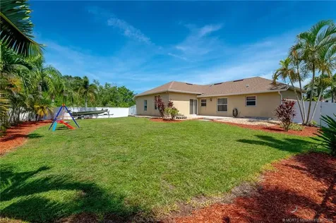 533 SW Kaabe Avenue Port St Lucie FL 34953