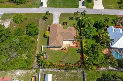 533 SW Kaabe Avenue Port St Lucie FL 34953