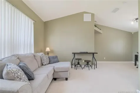 533 SW Kaabe Avenue Port St Lucie FL 34953