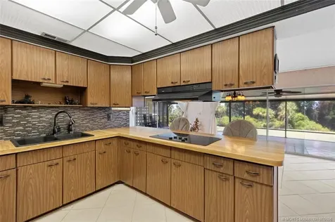 4133 NE Skyline Drive Jensen Beach FL 34957