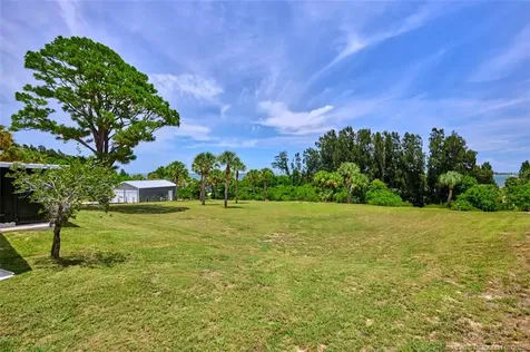 4133 NE Skyline Drive Jensen Beach FL 34957