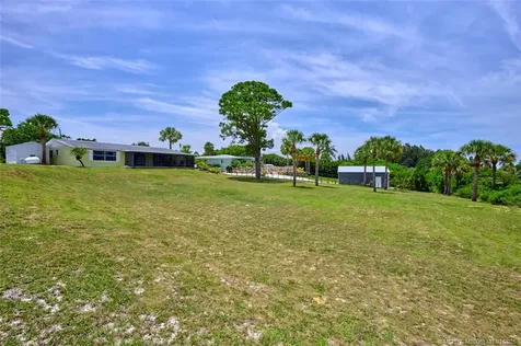 4133 NE Skyline Drive Jensen Beach FL 34957