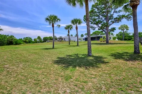 4133 NE Skyline Drive Jensen Beach FL 34957