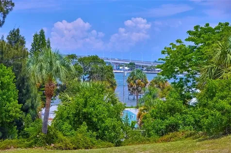 4133 NE Skyline Drive Jensen Beach FL 34957