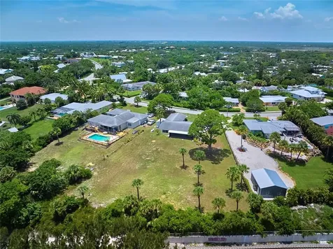 4133 NE Skyline Drive Jensen Beach FL 34957